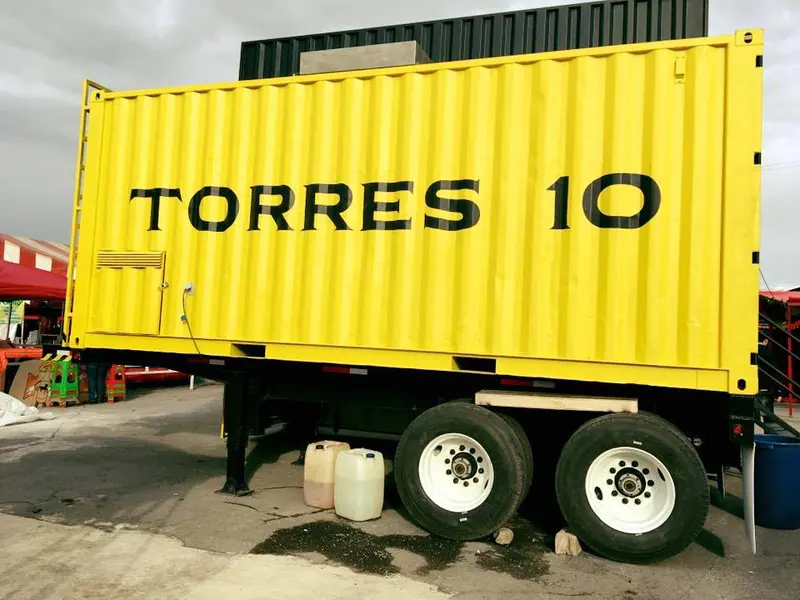 Pop up containers